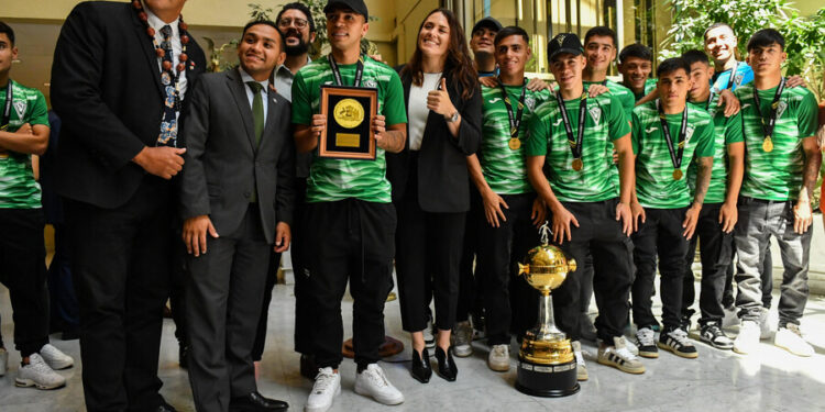 Santiago Wanderers es homenajeado por la Cámara tras ganar la Copa Libertadores Sub 20