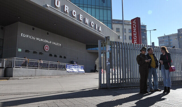 mujer carabineros Santiago