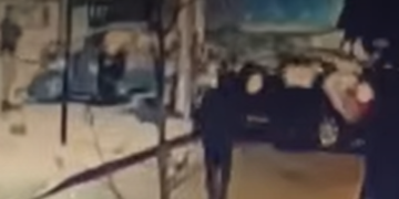 Choque mujer carabineros