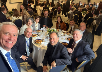 Kast excompañeros La Moneda