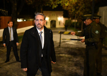 diputado republicano esposa subsidio