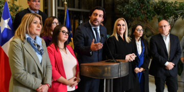 diputados oposición ministra Trinidad Steinert