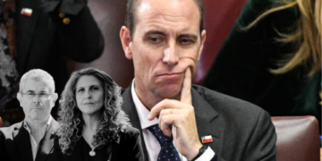 Arrau renuncia subsecretarios
