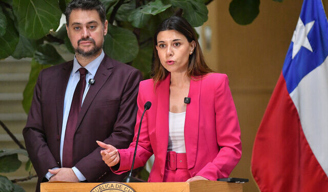 Manouchehri y Cicardini impulsan Agenda de Protección a las Familias Endeudadas
