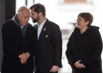 “Para dar una señal de austeridad”: Presentan reforma a dieta de exmandatarios