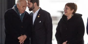 “Para dar una señal de austeridad”: Presentan reforma a dieta de exmandatarios